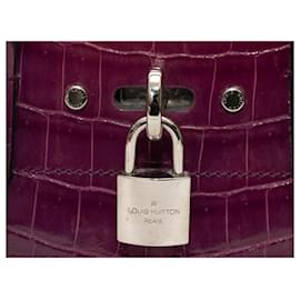 Louis Vuitton-Sac à main violet Louis Vuitton Crocodile City Steamer MM-Violet