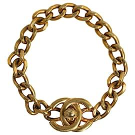 Chanel-Pulsera Chanel CC Turn Lock de oro-Dorado