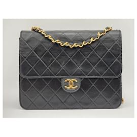 Chanel-Bolsa Clássica Pequena com aba Chanel-Preto