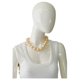 Chanel-Collar de perlas sintéticas grande vintage CHANEL por KARL LAGERFELD de la colección de los años 90.-Blanco