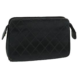 Chanel-CHANEL Bicolole Pouch Leather Black CC Auth 67139-Black