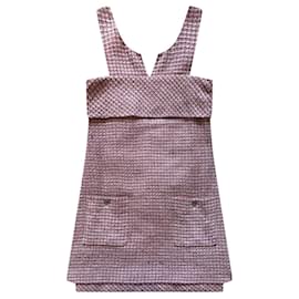 Chanel-Vestido de Tweed Lilás com Botões CC-Outro