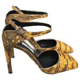 PRADA Heels T.EU 38 Exotic leathers Yellow