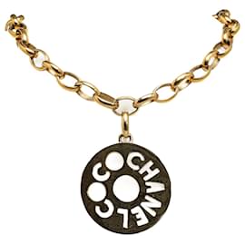 Chanel-Collar con colgante con logotipo de Chanel en oro-Dorado