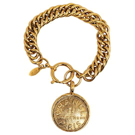 Chanel-Chanel Dourado 31 Pulseira Medalhão Rue Cambon-Dourado