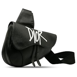 Dior-Schwarze Dior x Stussy Sattel-Umhängetasche mit Bienen-Applikation-Schwarz