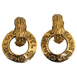 Chanel-Gold Chanel lined Hoop Clip On Earrings-Golden