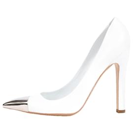 Louis Vuitton-Louis Vuitton Zapatos de tacón con punta en punta y giro urbano de cuero blanco Tamaño 38.5-Blanco