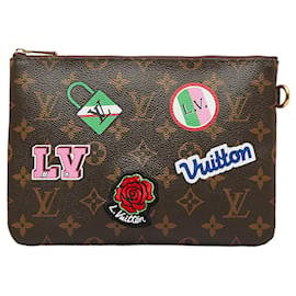 Louis Vuitton-LOUIS VUITTON Bolsas clutchCouro-Marrom