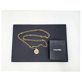 Chanel-Cinto de corrente com medalhão de leão da Chanel-Gold hardware