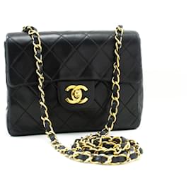 Chanel-Borsa a tracolla CHANEL mini quadrata piccola con tracolla in agnello nero-Nero