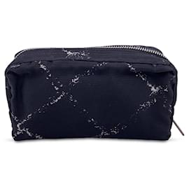 Chanel-Mini bolsa com zíper em lona preta vintage de nylon antiga linha de viagem-Preto