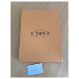 Tod's-mouse pad with wireless charging by Tod's-Black