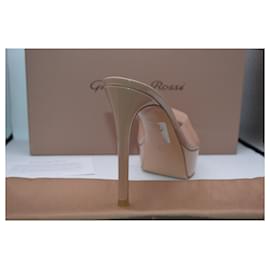 Gianvito Rossi-ZEPPE GIANVITO ROSSI NUOVE-Beige