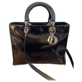 Dior Lady Dior Handtasche aus schwarzem Lackleder Schwarz