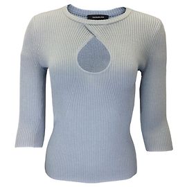 Barbara Bui Hellblauer Rippstrickpullover mit Keyhole-Ausschnitt und Dreiviertelärmeln  Blau
