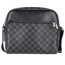 Louis Vuitton-Louis Vuitton Damier Graphite Dayton Reporter PM Crossbody Bag in Black Canvas-Black