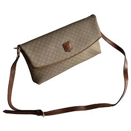 Clutch Céline de couro bege Bege
