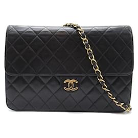 Chanel-Chanel Medium Classic Single Flap Bag Leather Crossbody Bag in Good condition-Other
