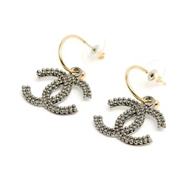 Chanel-Chanel Dark Silver Maxi CC on golden Hoop Earrings Studs-Golden