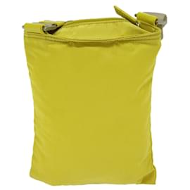 Prada-Bolsa de ombro PRADA Nylon Yellow Auth 67212-Amarelo