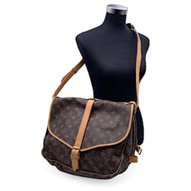 Louis Vuitton-Louis Vuitton Crossbody Bag Vintage Saumur-Brown