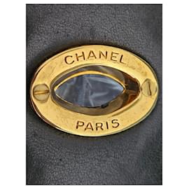 Chanel-Chanel Sac Classique Jumbo XL à rabat noir-Noir,Bijouterie dorée
