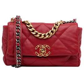 Chanel-Chanel Pele de cordeiro média vermelha 19 saco de aba-Vermelho