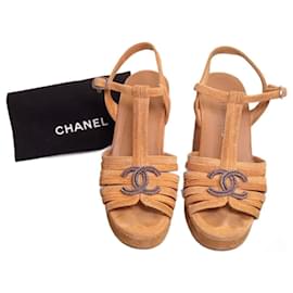 Chanel-Sandálias-Camelo