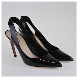 Christian Dior-Christian Dior Zapatos de tacón con tira trasera en punta negra-Negro