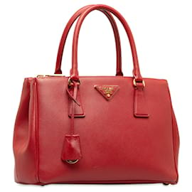 Prada-Bolso satchel mediano con cremallera y forro Galleria Saffiano Lux rojo de Prada-Roja