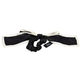 Chanel-Elastico per capelli con fiocco CC in seta Chanel nera-Nero