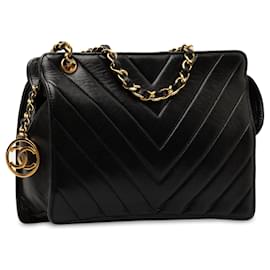 Chanel-Borsa a tracolla nera Chanel in pelle di agnello Chevron-Nero