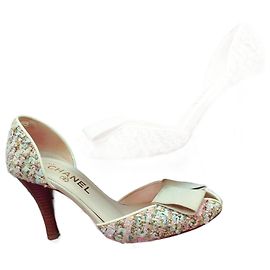 Chanel pump size 36.5 with heel Multiple colors Beige Golden