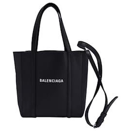 Balenciaga-Balenciaga Tote Everyday XXS en Cuero Negro-Negro