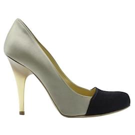 Stella Mc Cartney-Stella Mccartney Zapatos de salón de raso de dos colores-Dorado