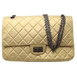 Chanel-Reedição Chanel Light Gold 2.55 Clássico Maxi 227 saco de aleta alinhado-Dourado