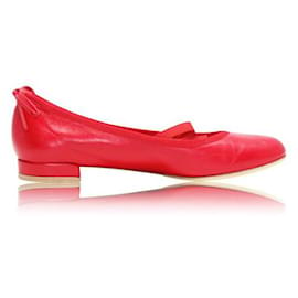 Stuart Weitzman-STUART WEITZMAN Chaussures plates en cuir rouge-Rouge