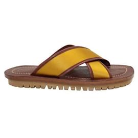 Marc Jacobs-Marc Jacobs Brown And Yellow Gold Leather Flat Sandals-Yellow