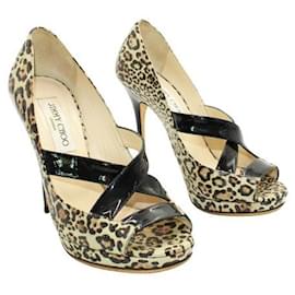 Jimmy Choo-Jimmy Choo Pumps aus Lackleder mit Leopardenmuster-Andere