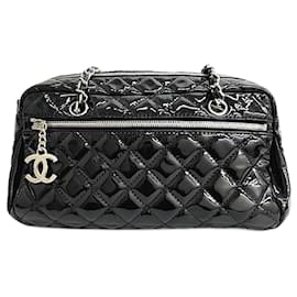 Chanel-Chanel Patent Chain Shoulder Bag-Black