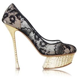 NICHOLAS KIRKWOOD Lace Mesh Pumps With Golden Platform Black