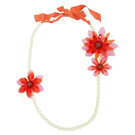 Lanvin-Lanvin – Orangefarbene Halskette mit Kunstperlen und Plastikblumen-Orange