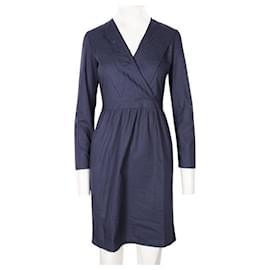 Autre Marque-ZEITGENÖSSISCHES DESIGNER-Kleid in Marineblau mit tiefem V-Ausschnitt-Marineblau