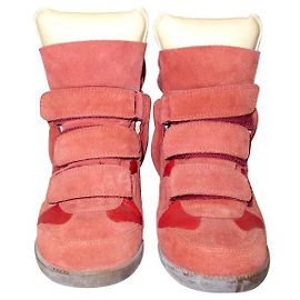 ISABEL MARANT Baskets compensées hautes Bekett en daim et cuir Rouge