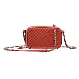 Chanel-Bolsa para câmera Chanel Coco Boy Mini de couro acolchoado-Vermelho