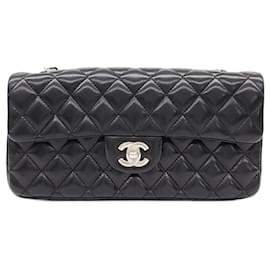 Chanel-Chanel Bolsa Baguete Clássica Nova Pele De Cordeiro-Preto