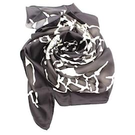 Versace-Lenço quadrado estampado em preto e branco-Preto