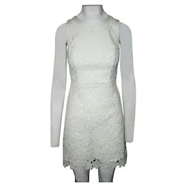 Autre Marque-ZEITGENÖSSISCHES DESIGNER-Kleid in Elfenbein mit Stickerei und Rundhalsausschnitt-Roh