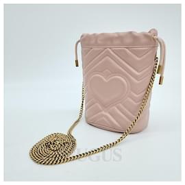 Gucci-Gucci GG Marmont Mini-Beuteltasche (575163)-Pink
